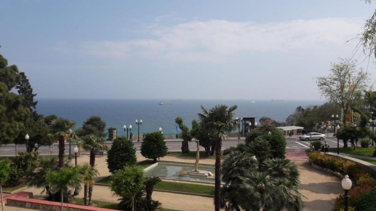 Appartamento Apartament Elizabet Tarragona Esterno foto