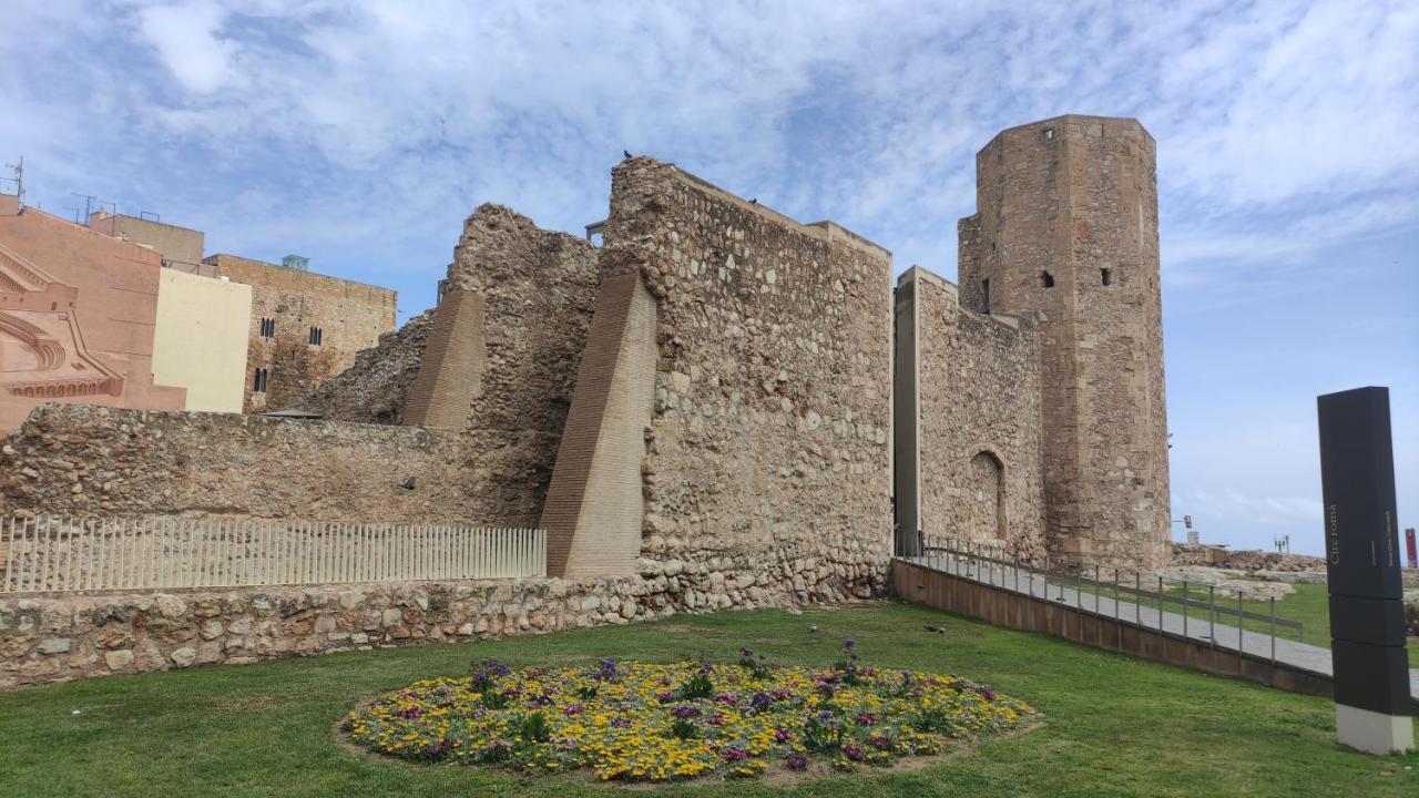 Appartamento Apartament Elizabet Tarragona Esterno foto